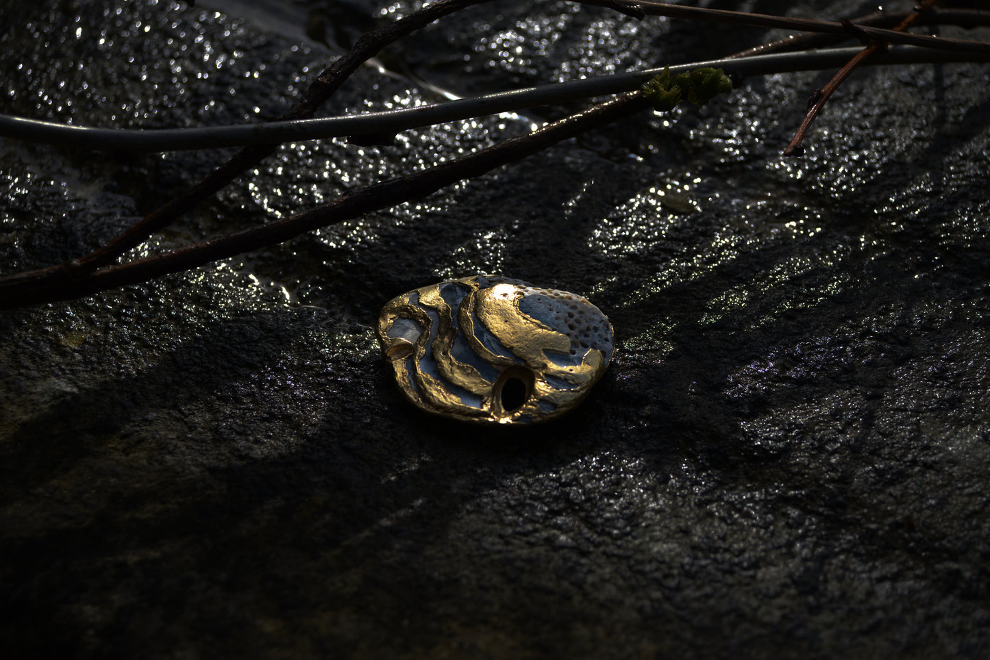 Iryen brooch