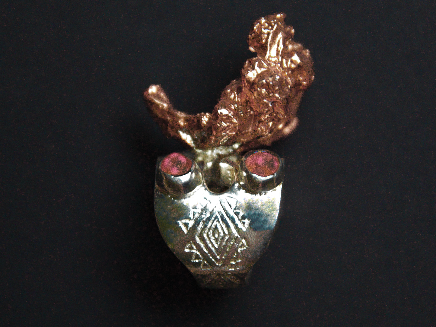 Lettuce in Bear Trap ring